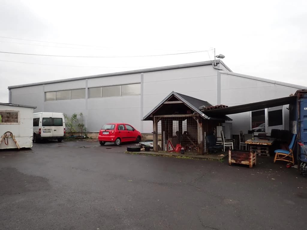 Komerční areál Most